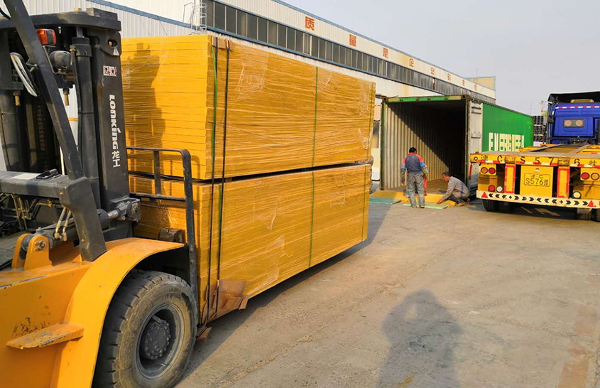 FRP Grating Loaded